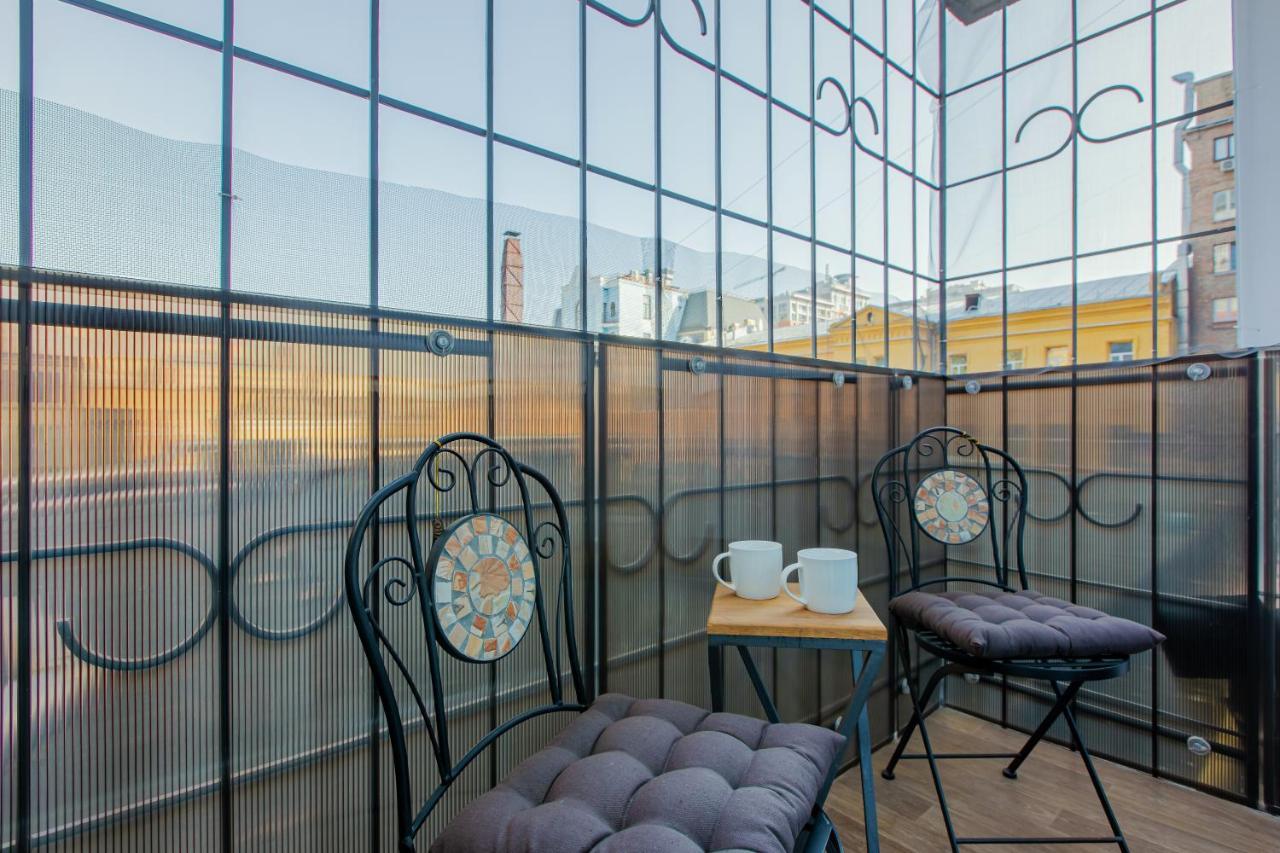 Big Jacuzzi , Sauna , Khreshchatyk Apartments Kiev Luaran gambar