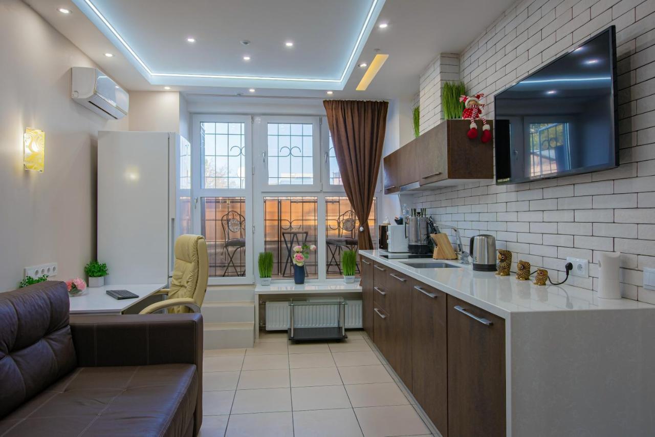 Big Jacuzzi , Sauna , Khreshchatyk Apartments Kiev Luaran gambar