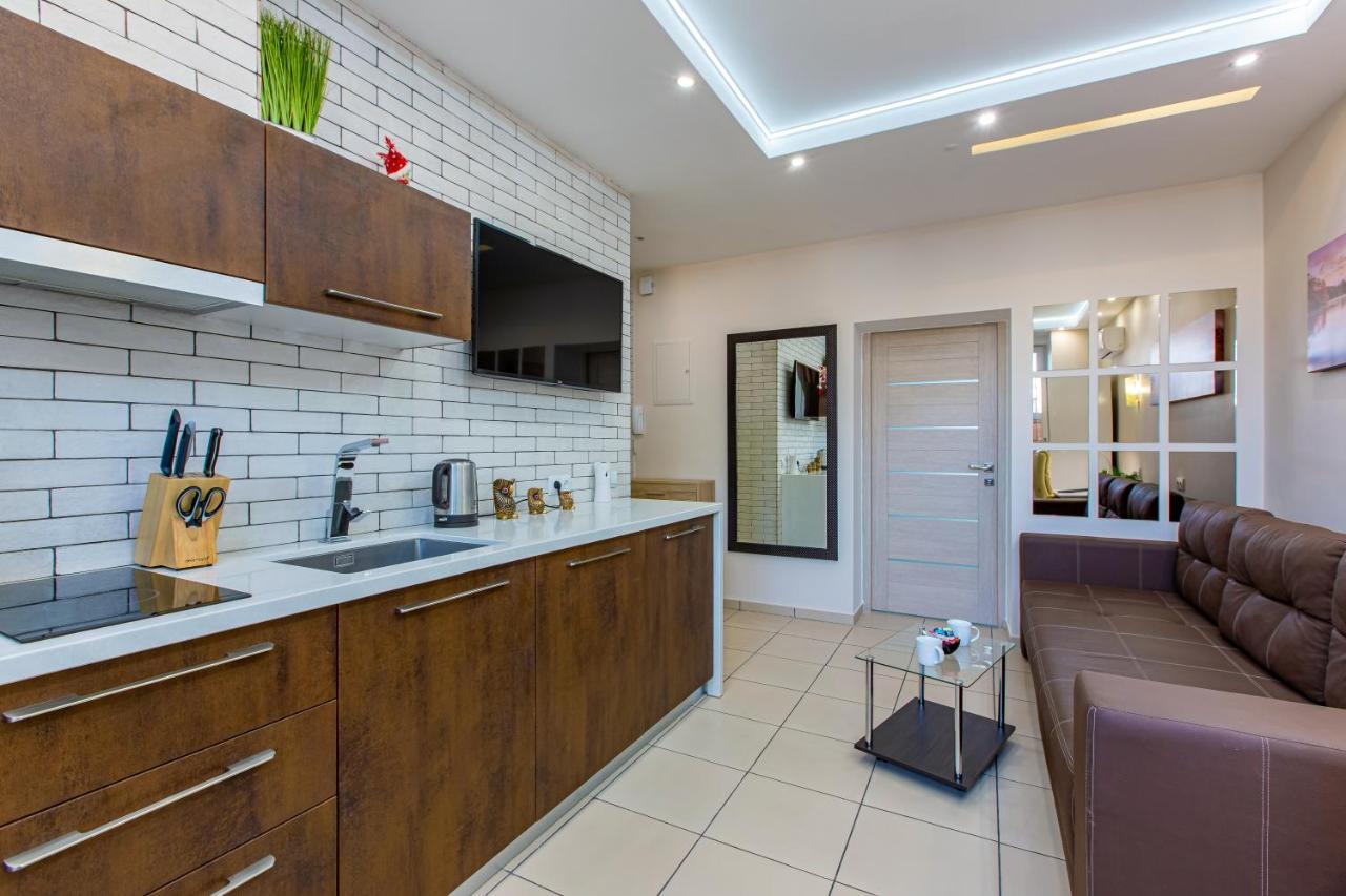 Big Jacuzzi , Sauna , Khreshchatyk Apartments Kiev Luaran gambar