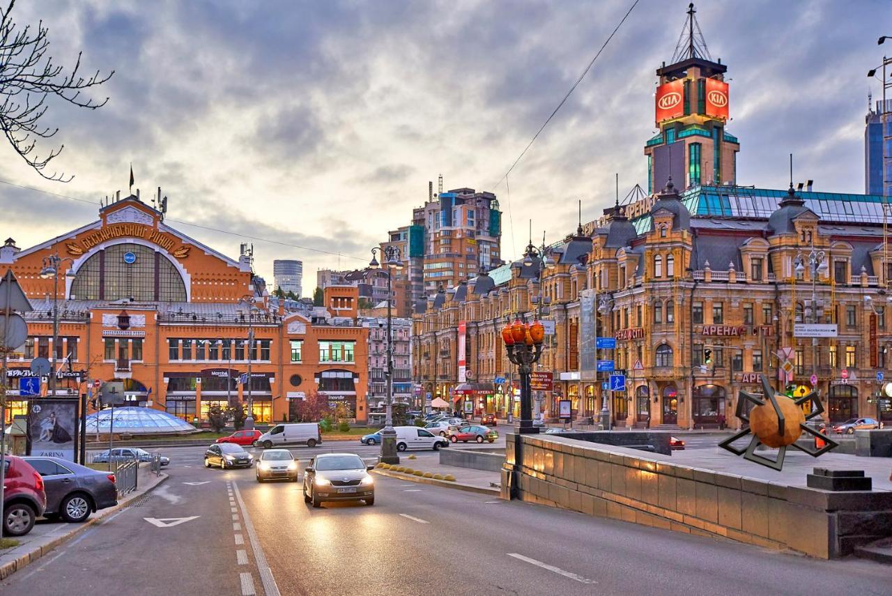 Big Jacuzzi , Sauna , Khreshchatyk Apartments Kiev Luaran gambar