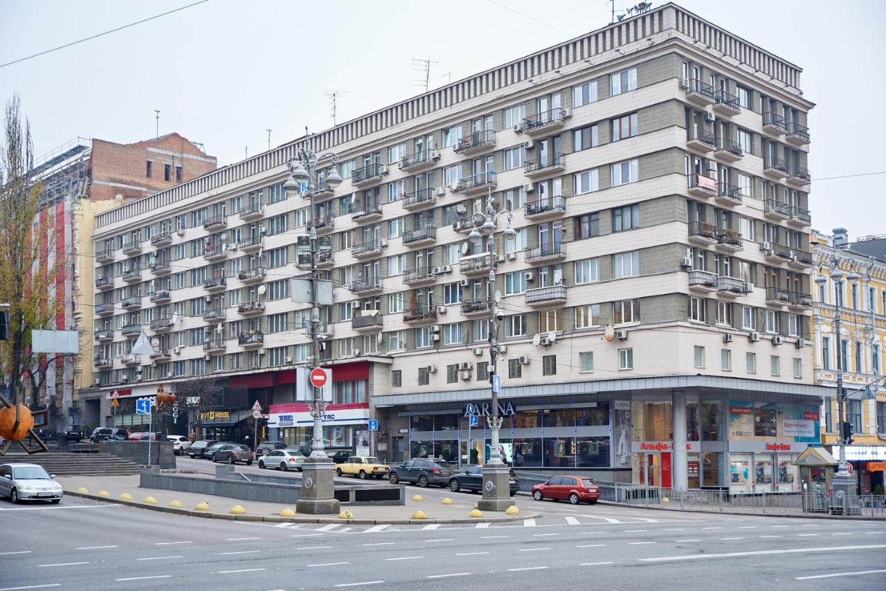 Big Jacuzzi , Sauna , Khreshchatyk Apartments Kiev Luaran gambar